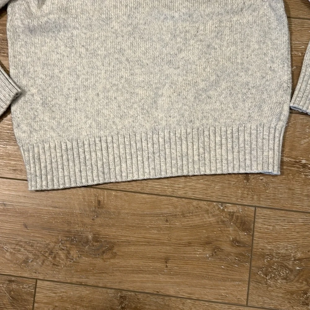 Banana Republic Gray with Flecks Sweater Size XS - Picture 6 of 7